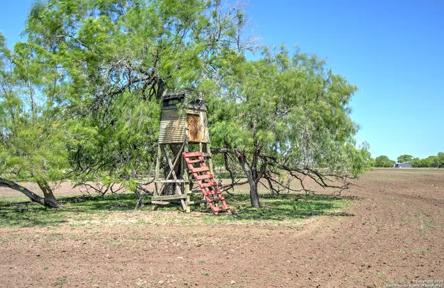 $1,538,000 | 4003 Fm 1349, Beeville, TX 78102