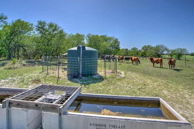 $1,538,000 | 4003 Fm 1349, Beeville, TX 78102