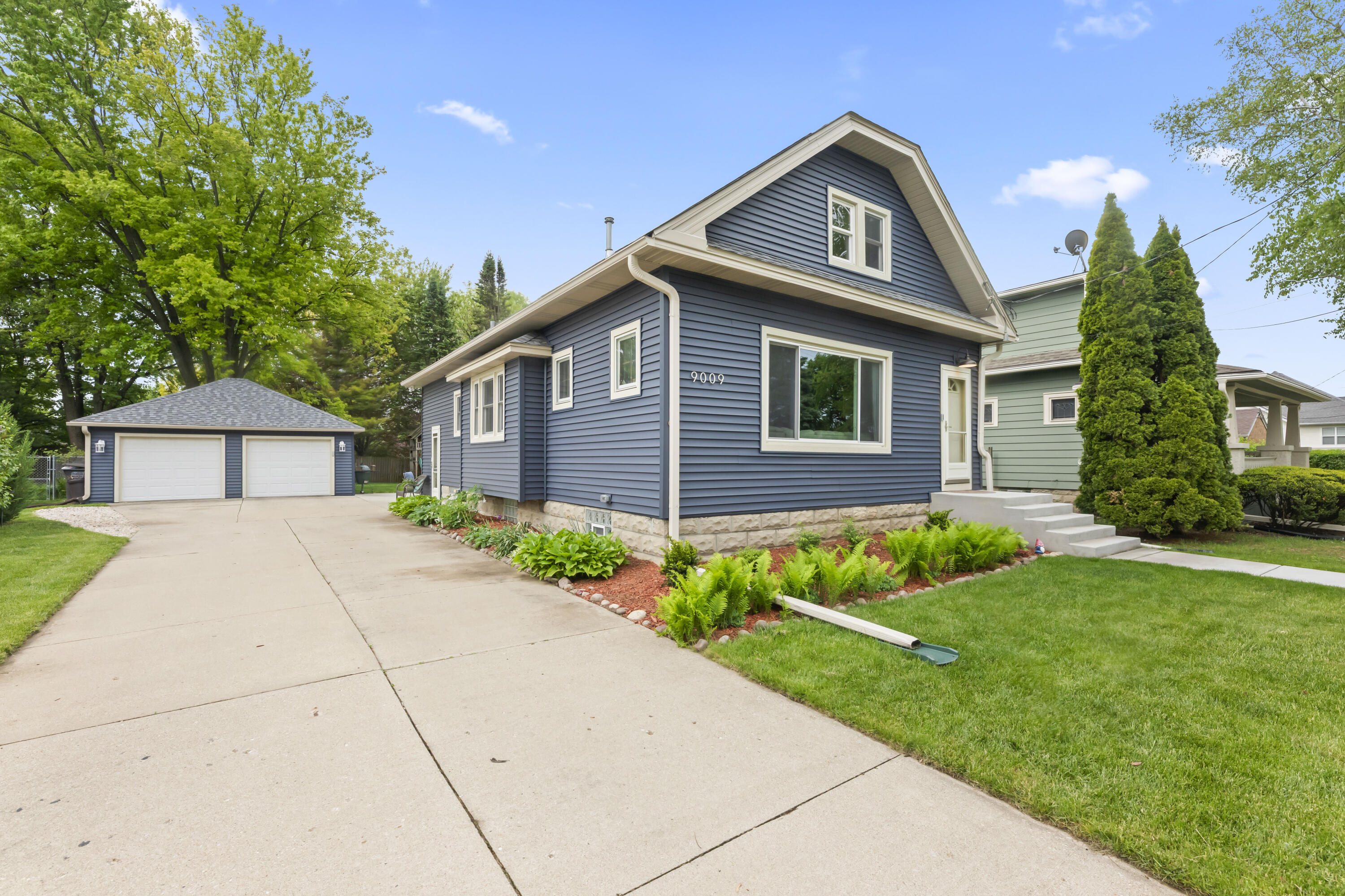 9009 West Cold Spring Road Greenfield, WI 53228 - Photo 2 of 48 Welcome home!