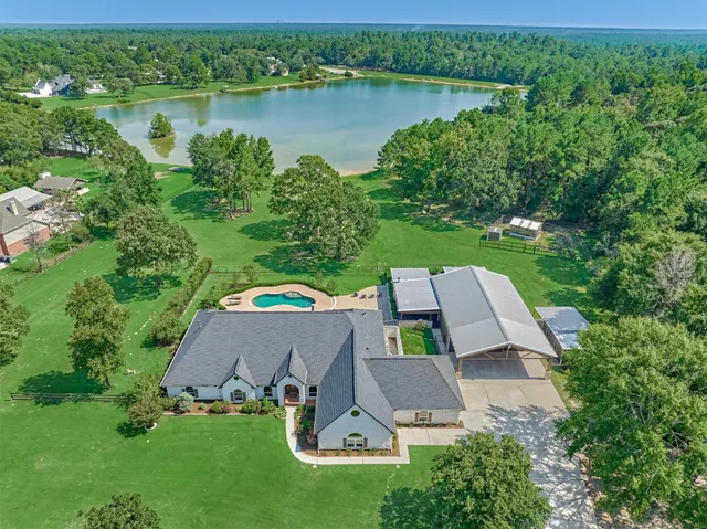 $1,575,000 | 11364 Majestic Drive, Montgomery, TX 77316