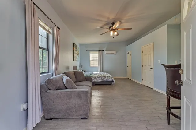 $1,575,000 | 11364 Majestic Drive, Montgomery, TX 77316