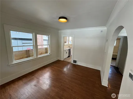 $1,279,000 | 811 Northeast 66th Street, Seattle, WA 98115