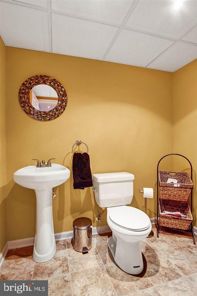504 Wynwood Road York, PA 17402 - Photo 27 of 33 Gallery Image 27