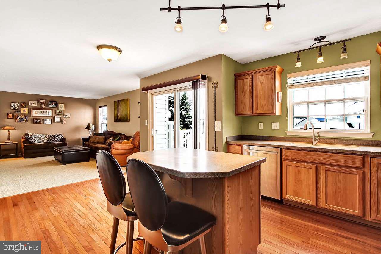 504 Wynwood Road York, PA 17402 - Photo 8 of 33 Gallery Image 8