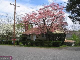 136 Haverford Road Folsom, PA 19033 - Photo 4 of 6 Gallery Image 4