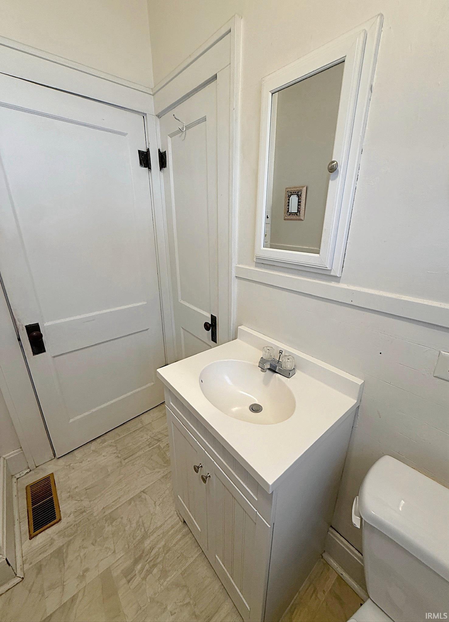 1305 State Street Washington, IN 47501 - Photo 21 of 34 Gallery Image 21