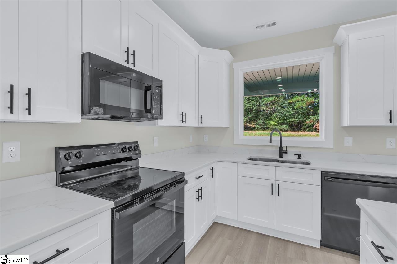 515 Bill Lattimore Road Chesnee, SC 29323 - Photo 6 of 17 Gallery Image 6