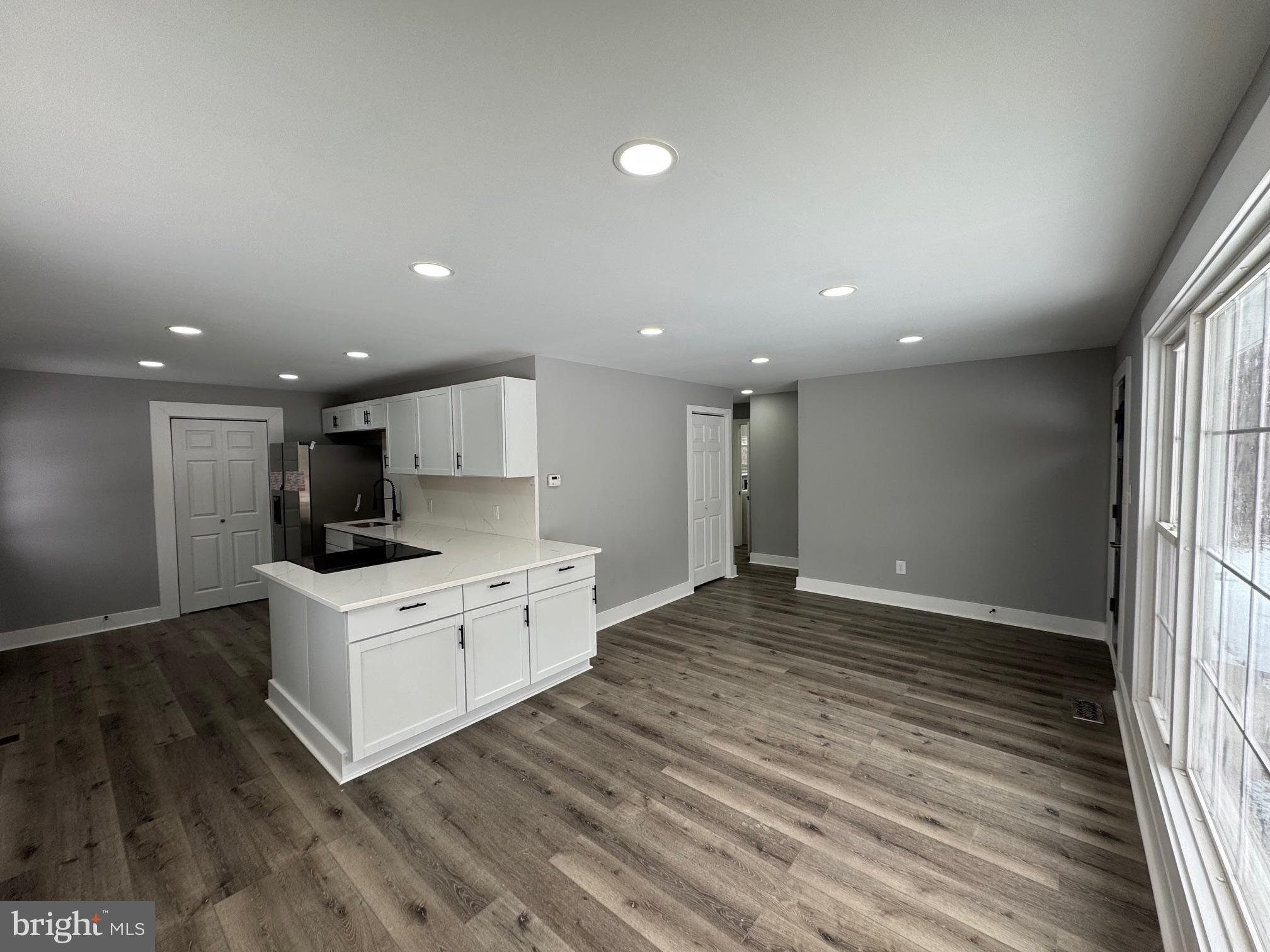 411 Magothy Bridge Road Pasadena, MD 21122 - Photo 11 of 11 Open floor plan