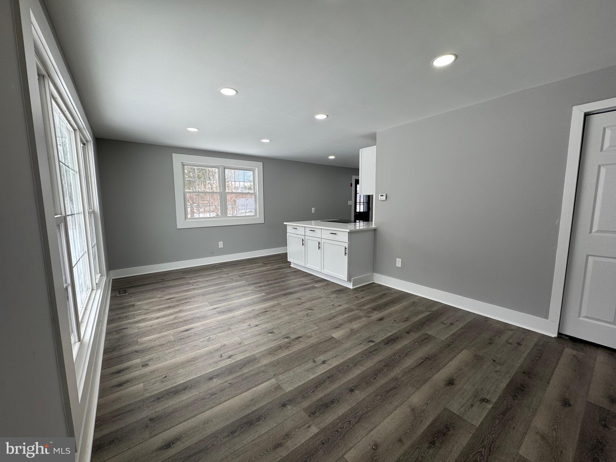 411 Magothy Bridge Road Pasadena, MD 21122 - Photo 4 of 11 dinning and front room combo