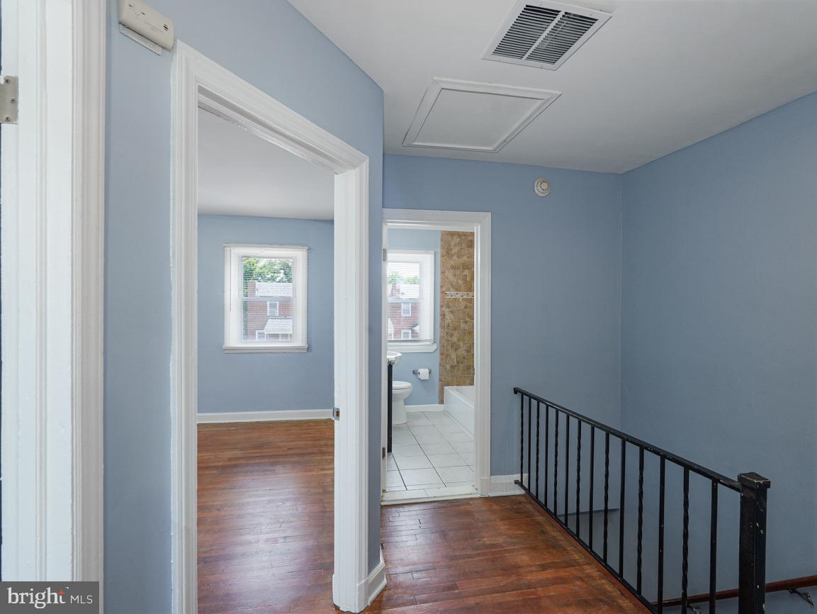 5358 Cuthbert Avenue Baltimore, MD 21215 - Photo 11 of 23