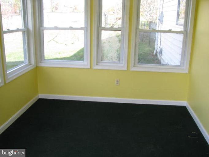 2033 Old Chapel Road Boyce, VA 22620 - Photo 6 of 10 Sitting Room