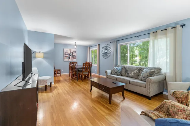 $449,000 | 12808 Pheasant Run, Burnsville, MN 55337