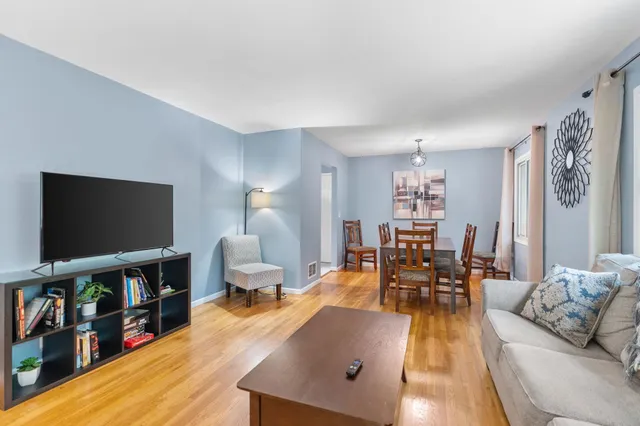 $449,000 | 12808 Pheasant Run, Burnsville, MN 55337