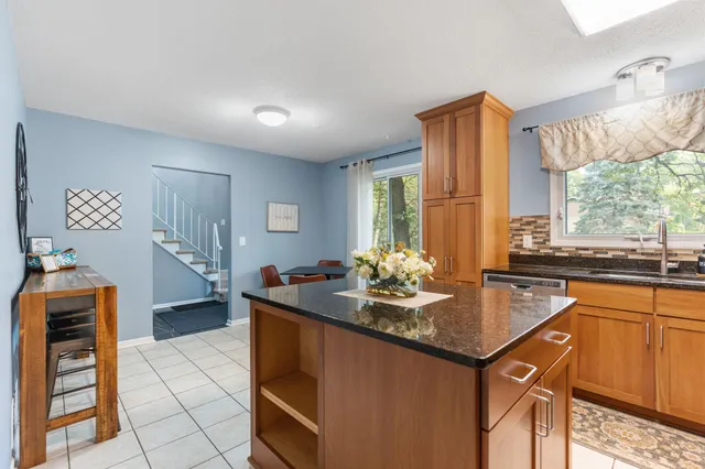 $449,000 | 12808 Pheasant Run, Burnsville, MN 55337