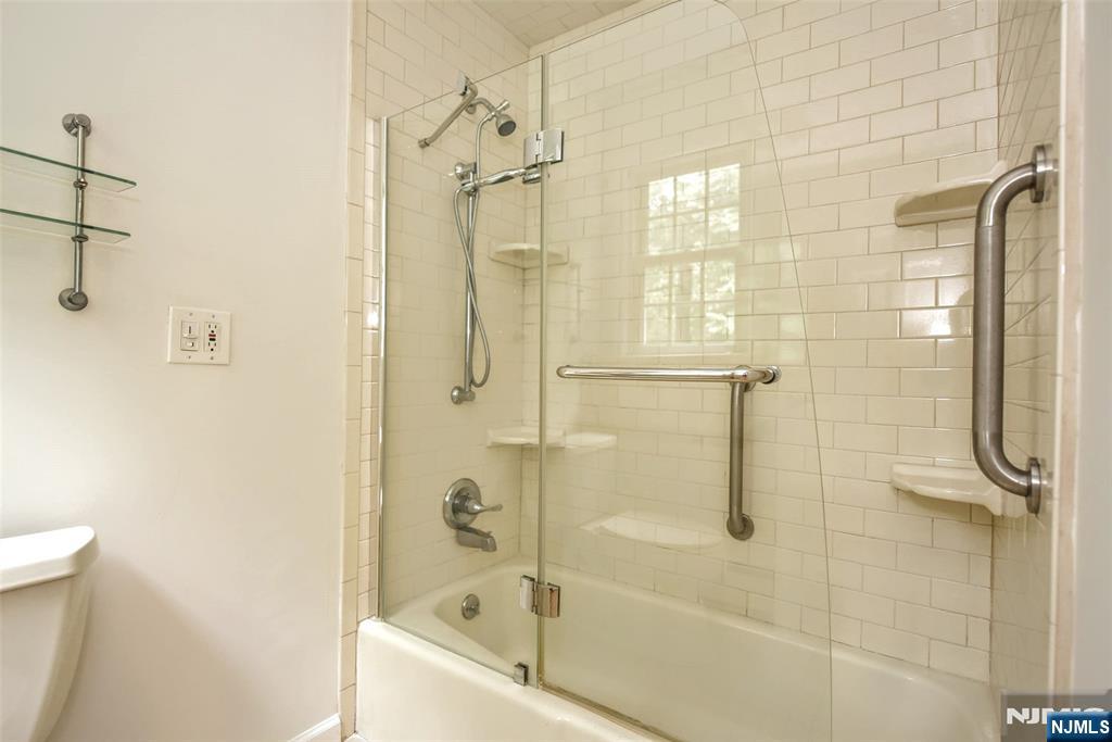 55 George Street Allendale, NJ 07401 - Photo 34 of 43