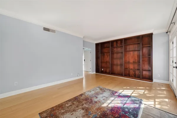 $1,850 | 2100 Tanglewilde Street, Unit 51, Houston, TX 77063