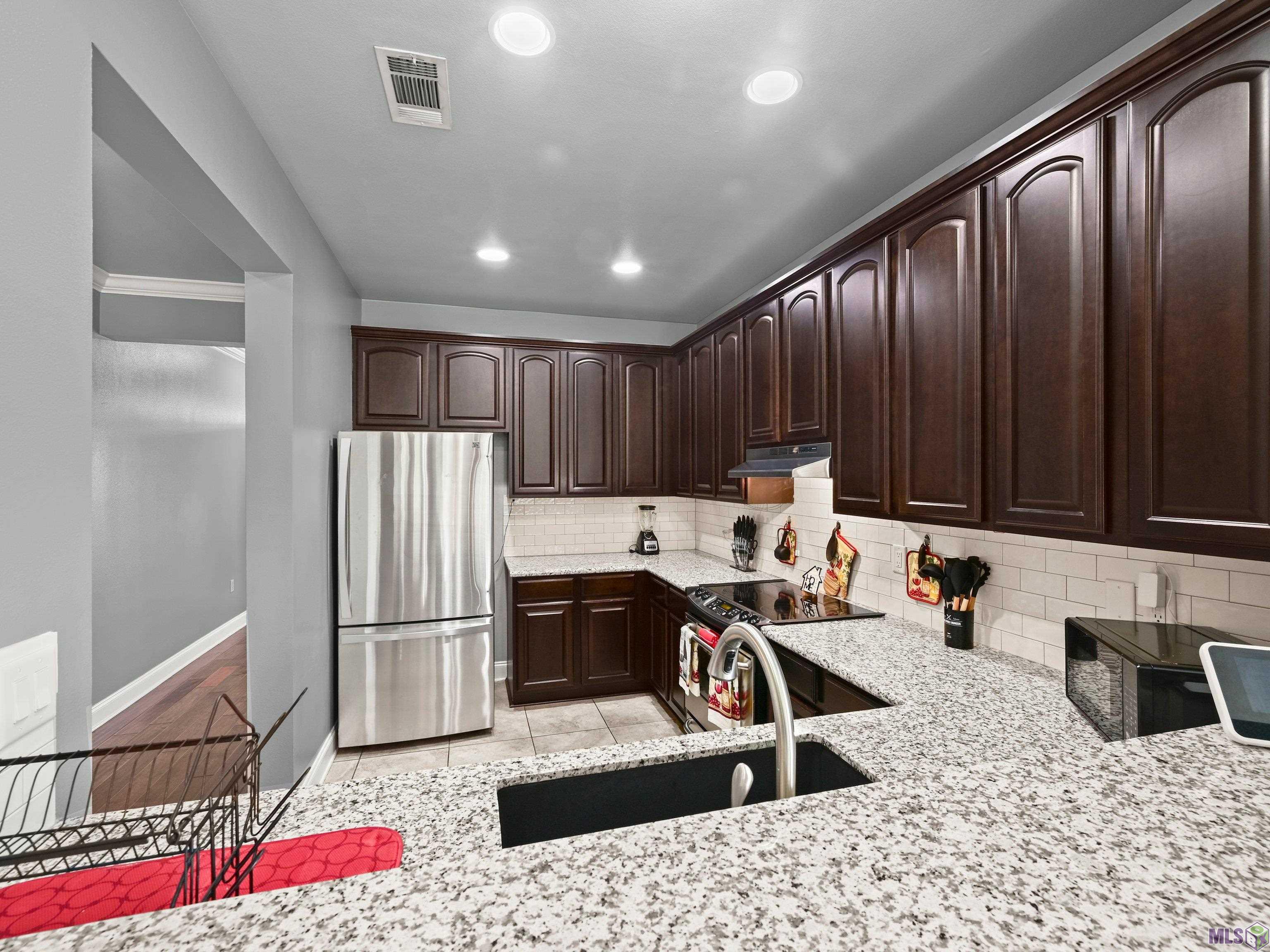 14217 Stone Gate Drive Baton Rouge, LA 70816 - Photo 5 of 22