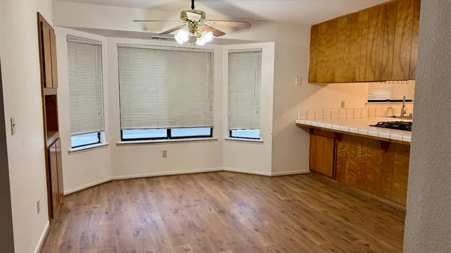 $1,900 | 2423 Knowlwood Drive, Hanford, CA 93230