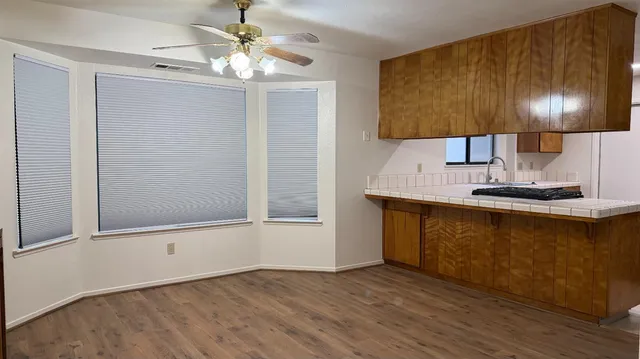 $1,900 | 2423 Knowlwood Drive, Hanford, CA 93230