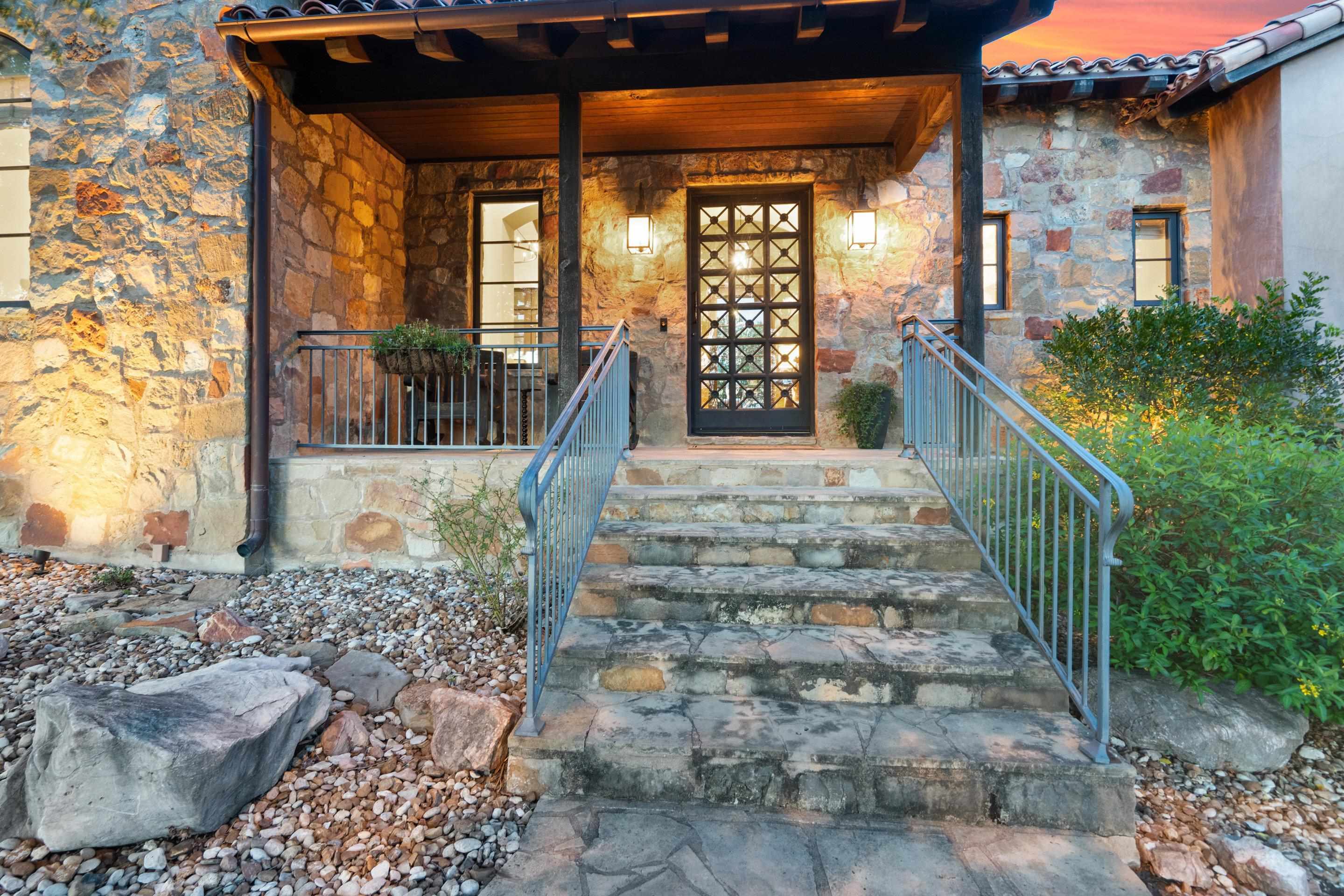 205 Hi Ridge Road Horseshoe Bay, TX 78657 - Photo 31 of 39 Gallery Image 31