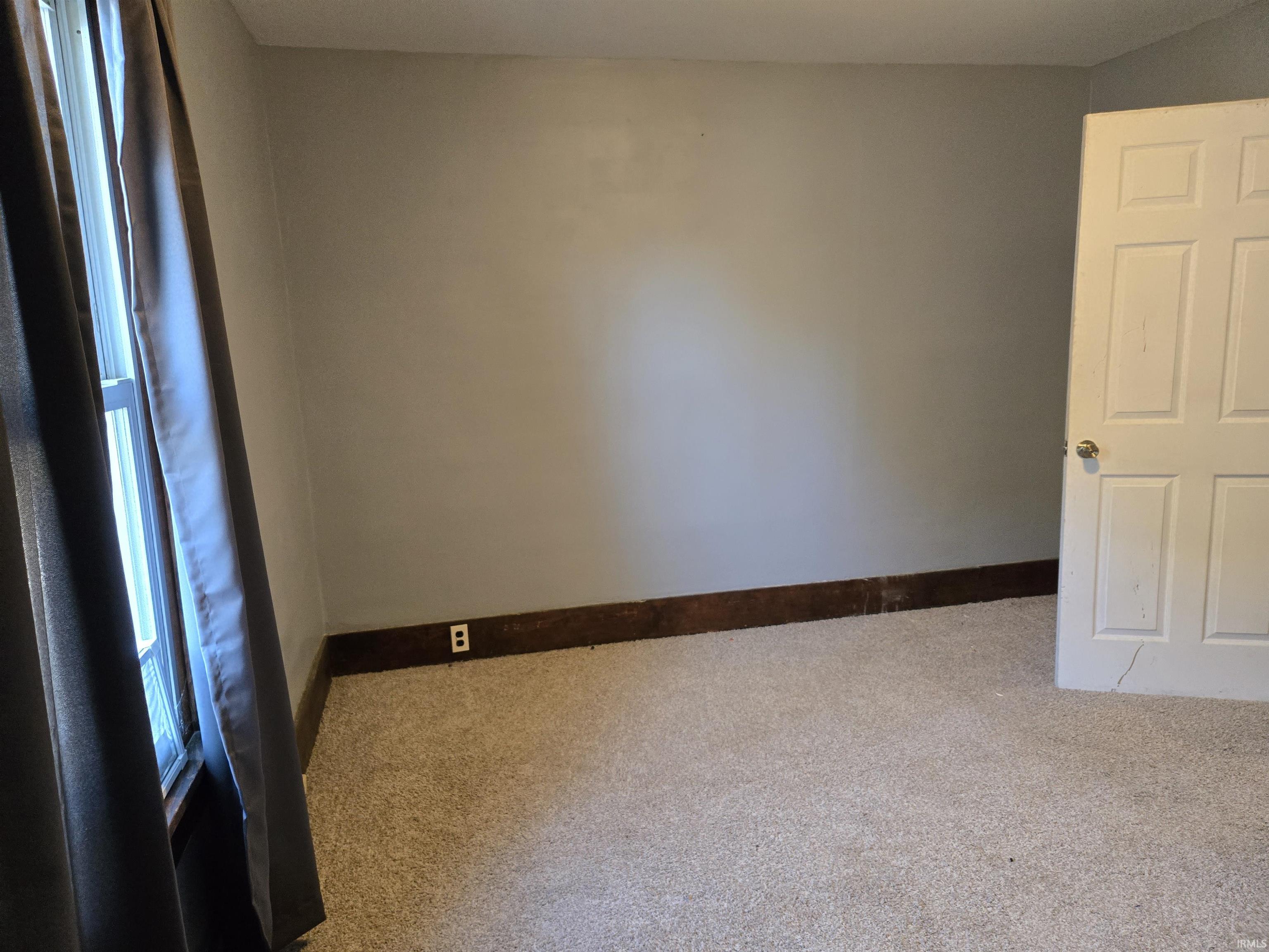 909 West 4th Street Bicknell, IN 47512 - Photo 13 of 32