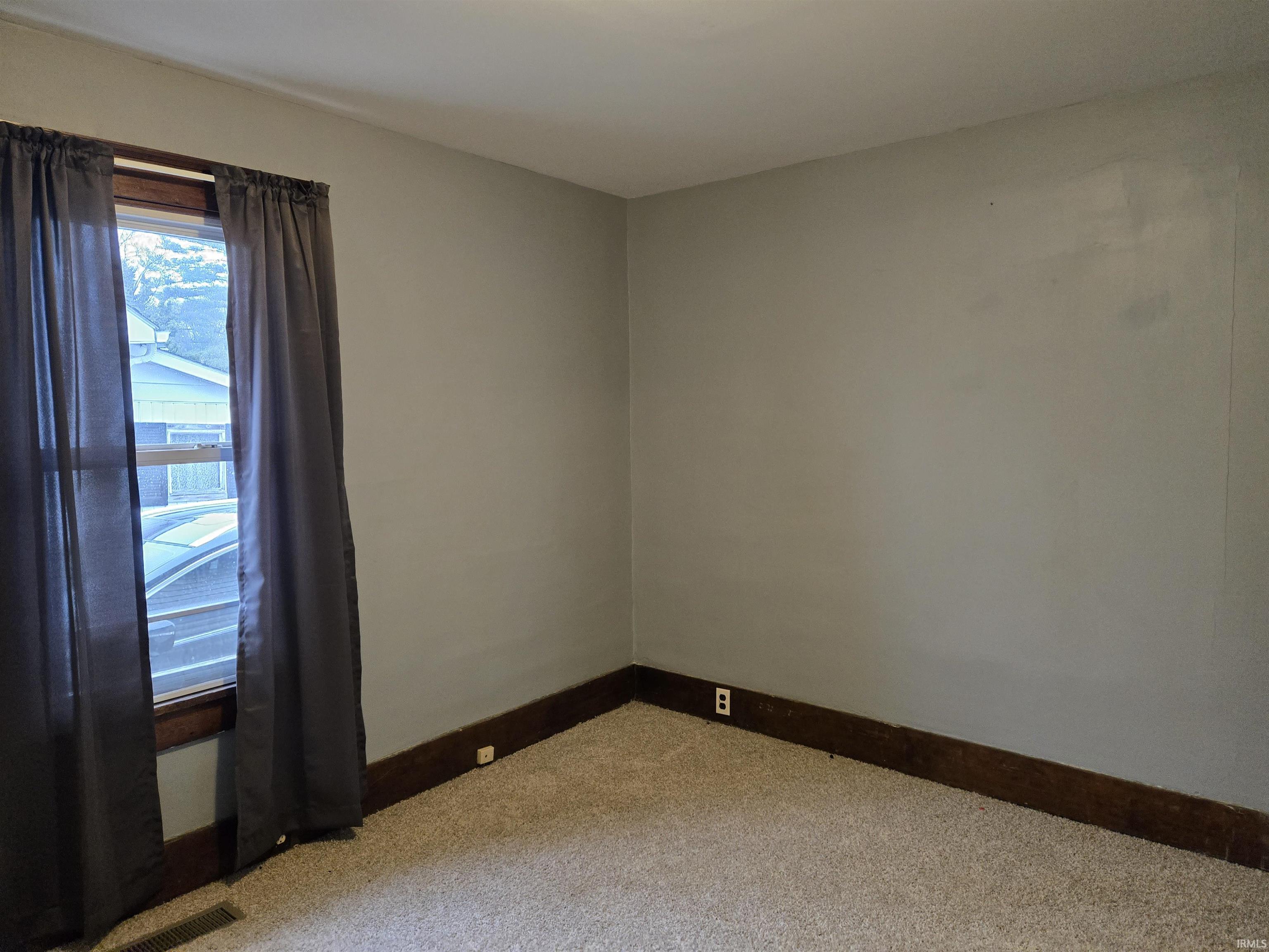 909 West 4th Street Bicknell, IN 47512 - Photo 24 of 32