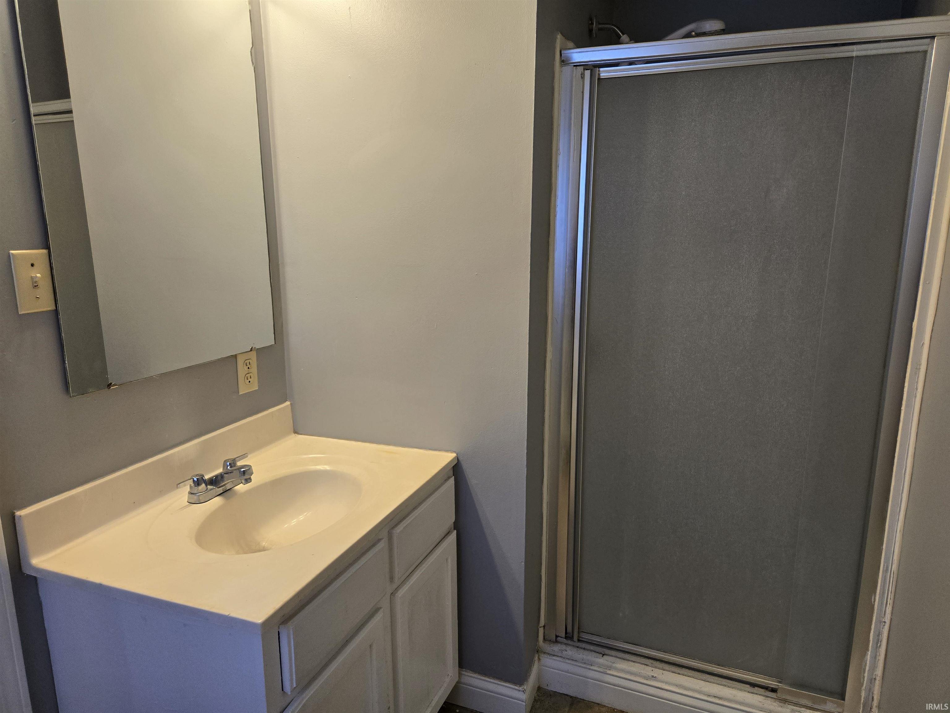 909 West 4th Street Bicknell, IN 47512 - Photo 27 of 32