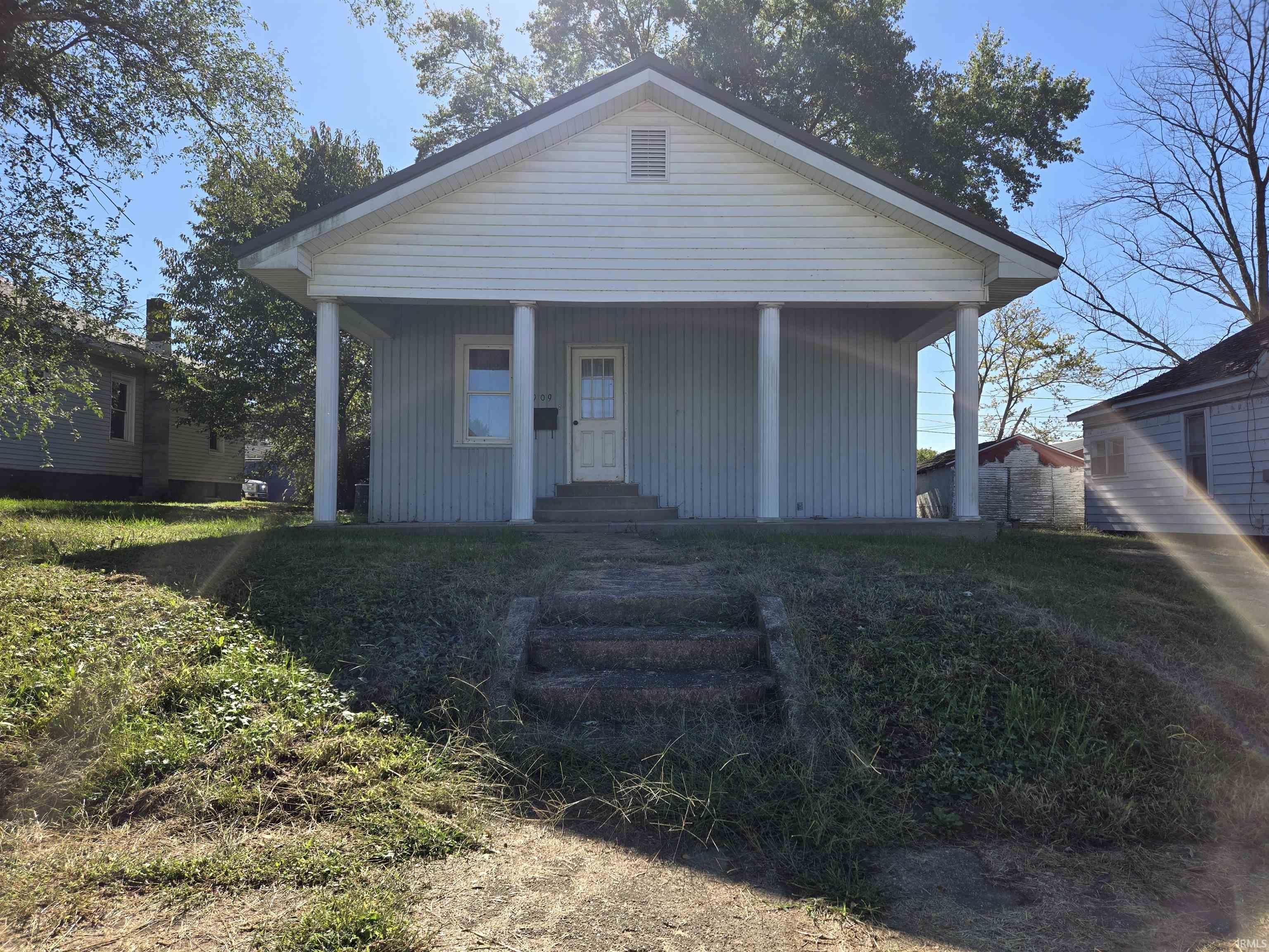 909 West 4th Street Bicknell, IN 47512 - Photo 31 of 32