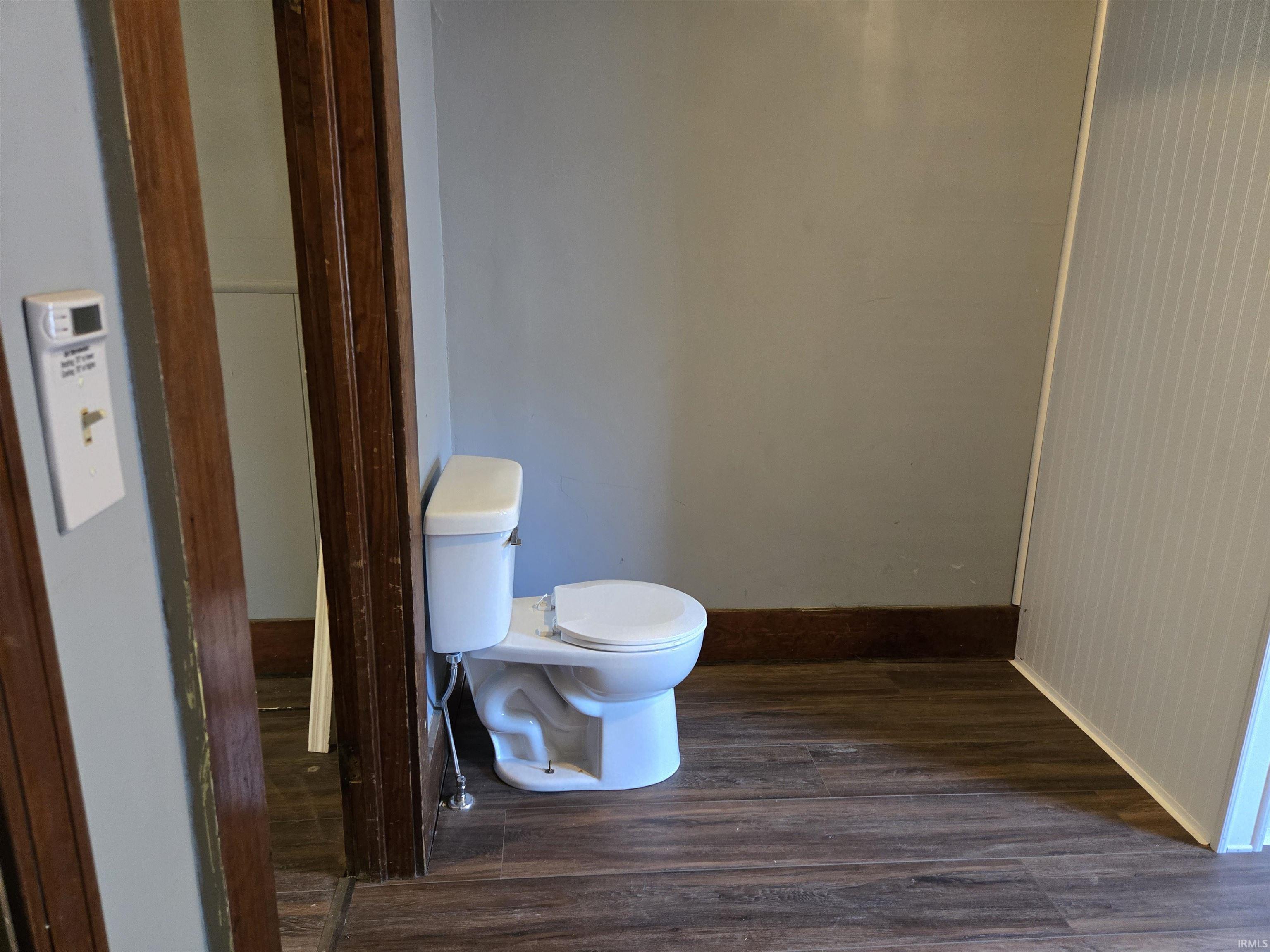 909 West 4th Street Bicknell, IN 47512 - Photo 9 of 32