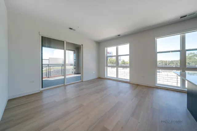 $4,061 | 750 Hawthorn Row, Unit 4166, Vernon Hills, IL 60061