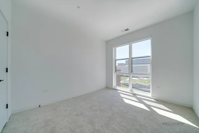 $4,061 | 750 Hawthorn Row, Unit 4166, Vernon Hills, IL 60061