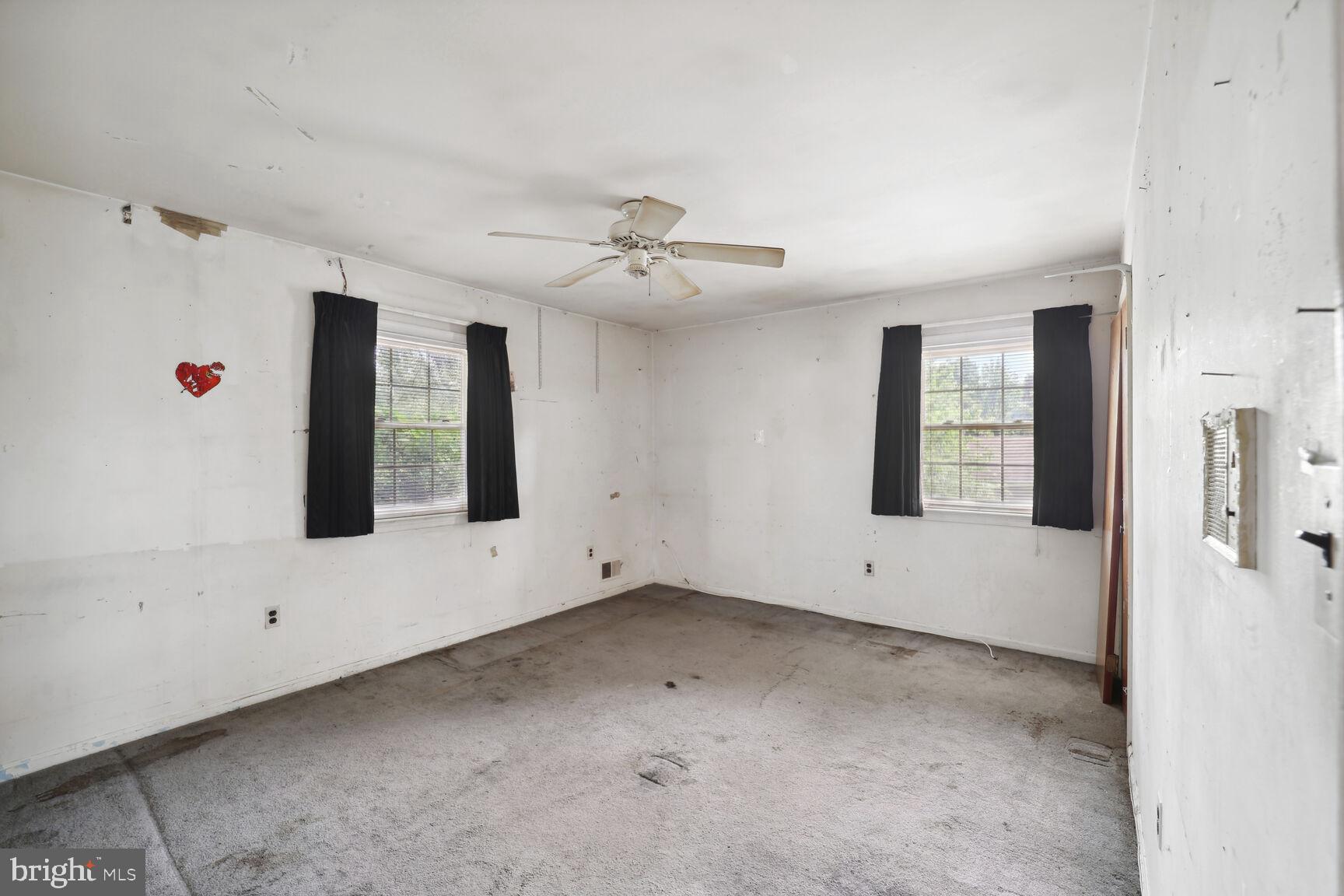 5908 Wolverton Lane Clinton, MD 20735 - Photo 18 of 27 Bedroom