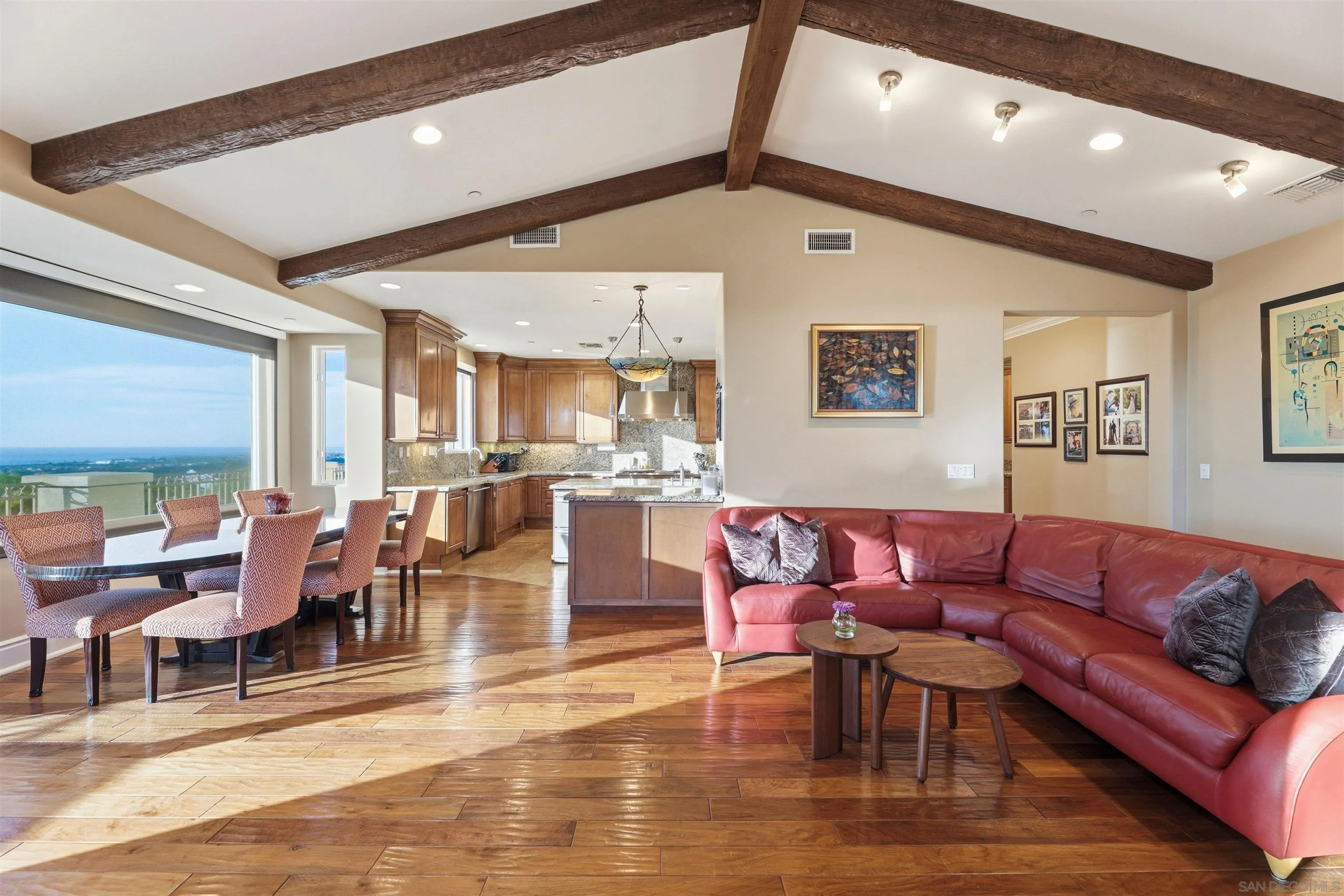1690 Gascony Road Encinitas, CA 92024 - Photo 8 of 43 Gallery Image 8