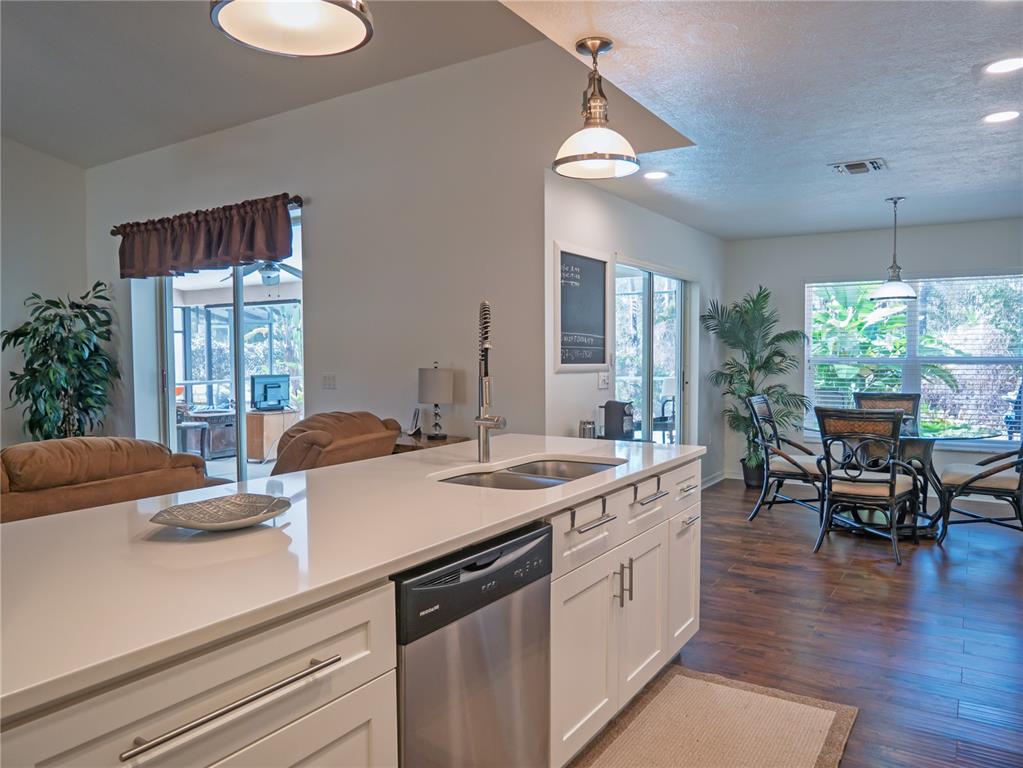 5343 Sagamore Court New Port Richey, FL 34655 - Photo 11 of 37