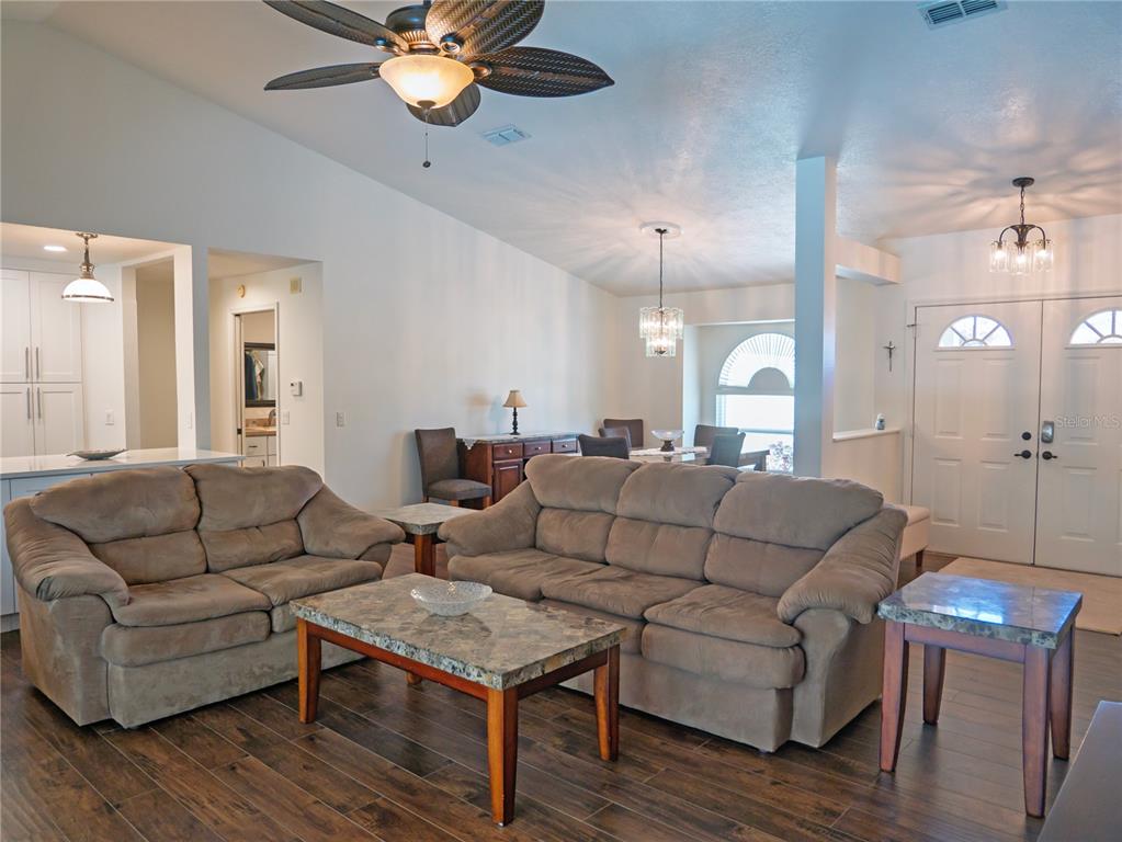 5343 Sagamore Court New Port Richey, FL 34655 - Photo 6 of 37