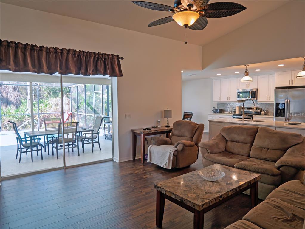 5343 Sagamore Court New Port Richey, FL 34655 - Photo 7 of 37