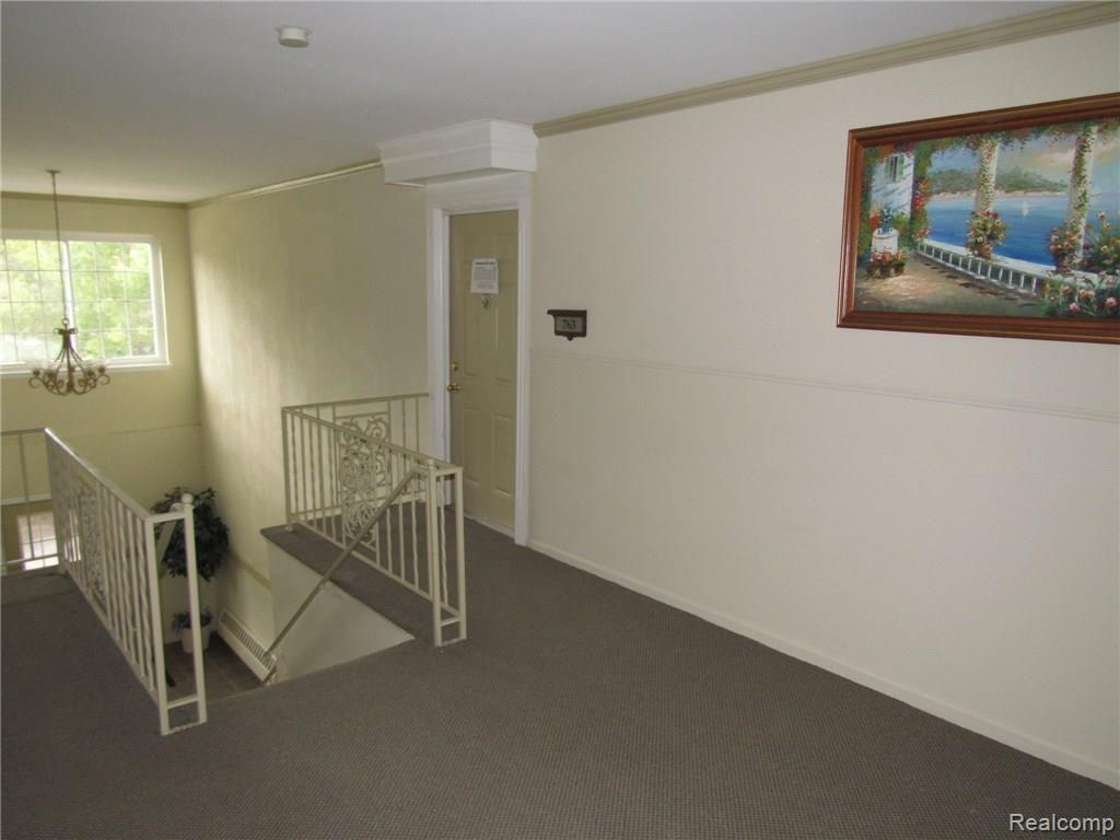 763 West Maple Road, Unit 60 Clawson, MI 48017 - Photo 9 of 39 763 W MAPLE CLAWSON (48).JPG