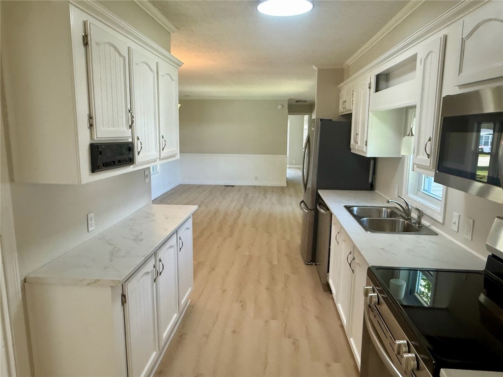 14 Lane F Coventry, RI 02816 - Photo 11 of 30 Kitchen