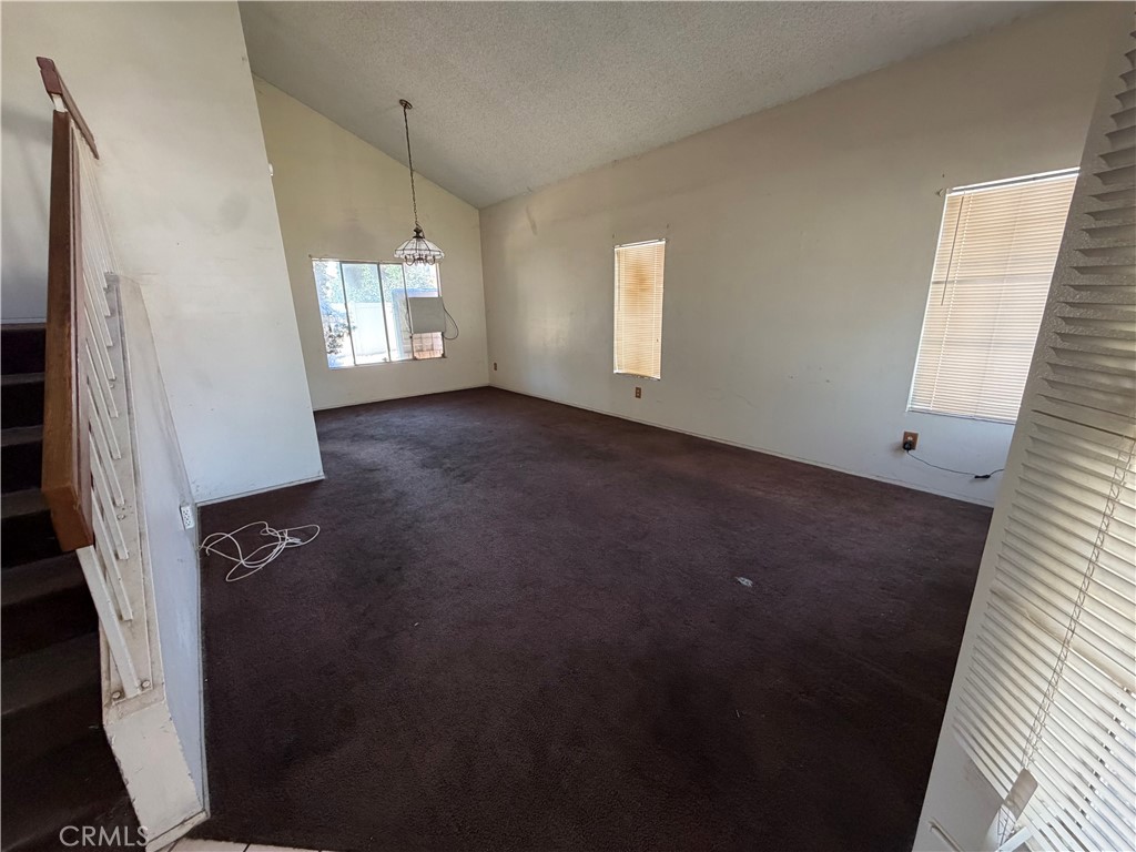 24677 Rugby Lane Moreno Valley, CA 92551 - Photo 7 of 43 Living room