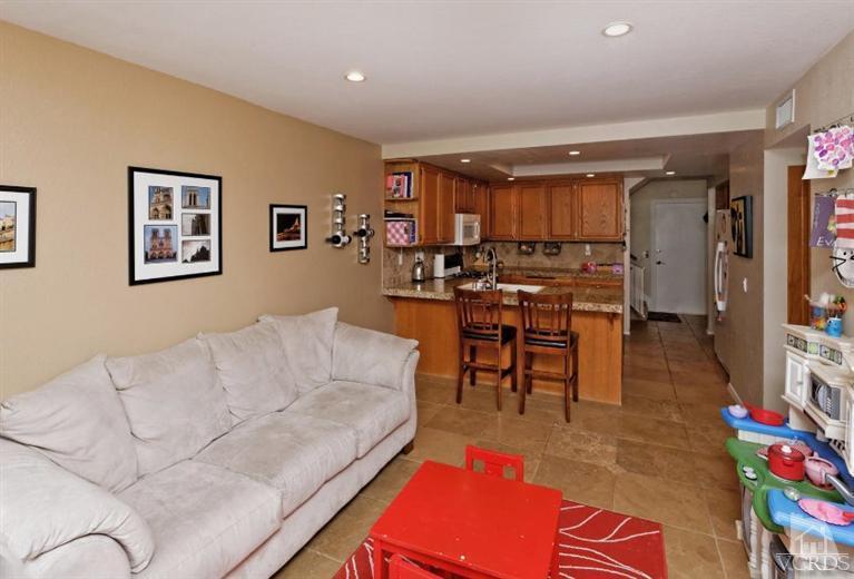 861 Congressional Road Simi Valley, CA 93065 - Photo 14 of 39 Additional Photo