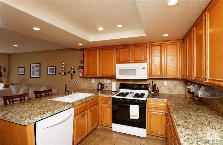 861 Congressional Road Simi Valley, CA 93065 - Photo 18 of 39 Additional Photo