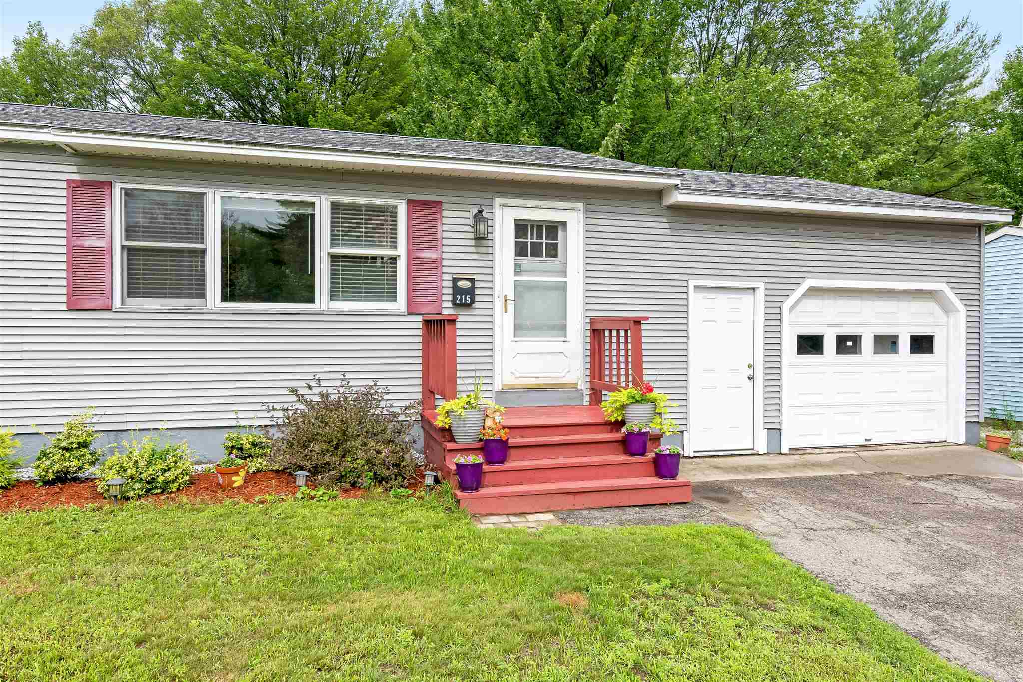 215 Patchen Road South Burlington, VT 05403 - Photo 3 of 38 Gallery Image 3