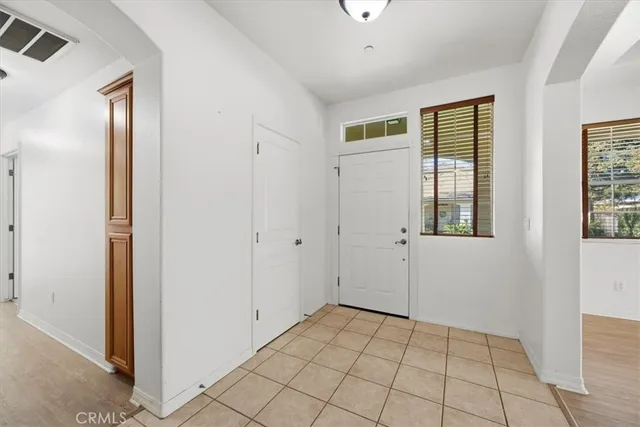 $610,000 | 427 Taunton Drive, Santa Maria, CA 93455