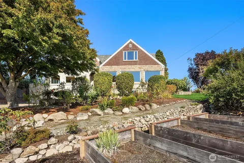 $1,899,000 | 4801 Hyada Boulevard Northeast, Tacoma, WA 98422