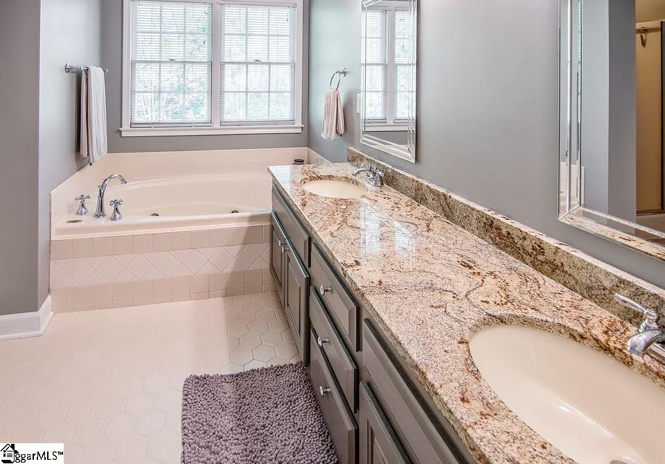 106 Deer Spring Lane Simpsonville, SC 29680 - Photo 24 of 34 Gallery Image 24