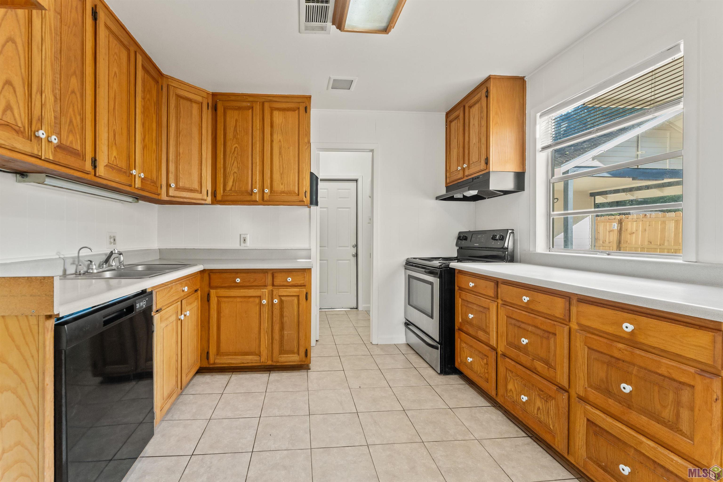 9357 Rainford Road Baton Rouge, LA 70810 - Photo 10 of 24