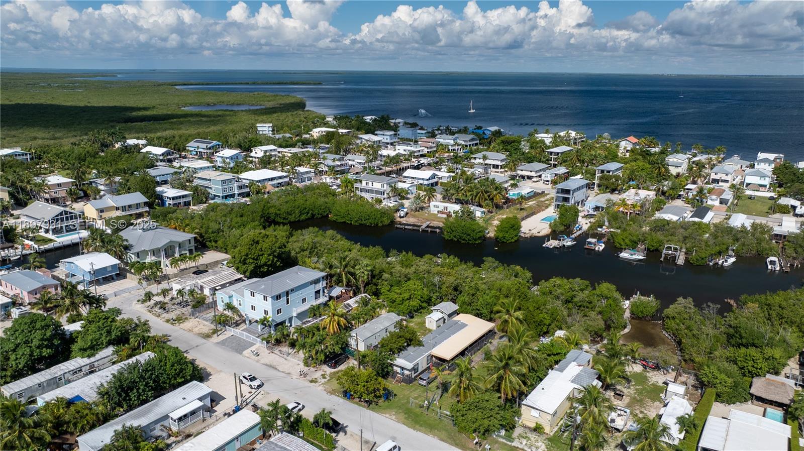 561 Gordon Circle Key Largo, FL 33037 - Photo 25 of 27