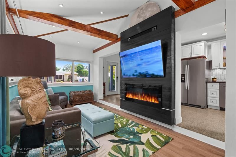 4611 Northeast 3rd Ave  