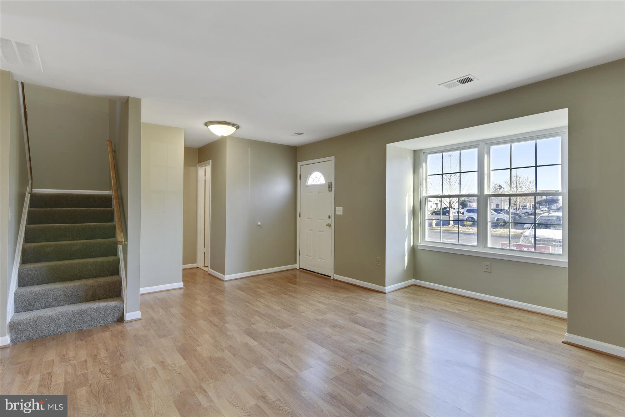 7766 Gateshead Lane Manassas, VA 20109 - Photo 2 of 14