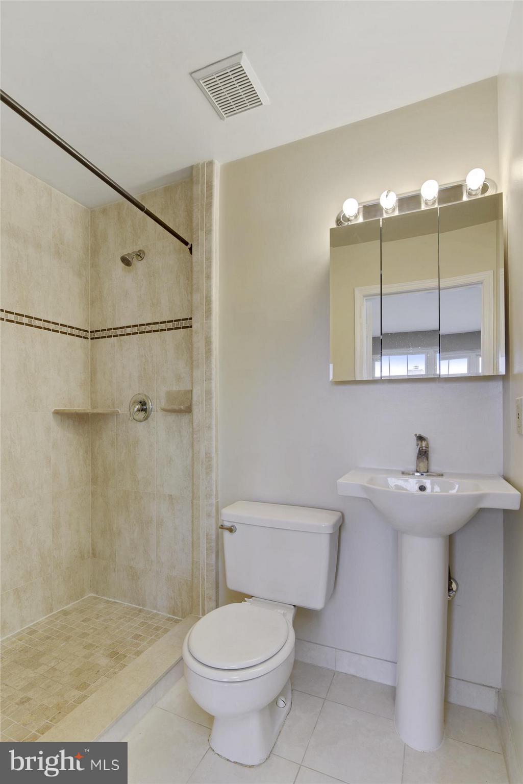 7766 Gateshead Lane Manassas, VA 20109 - Photo 10 of 14